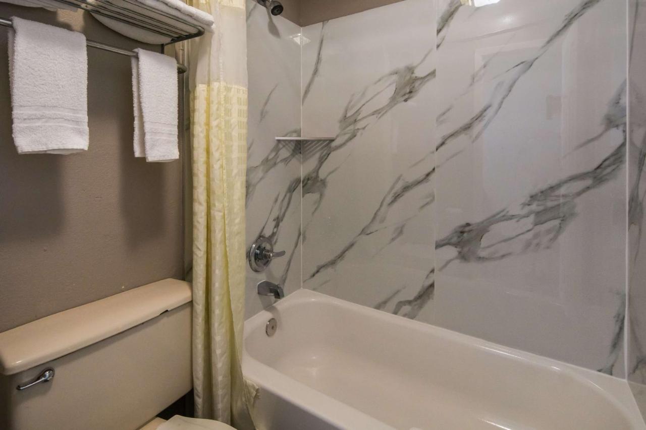 Motel 6 Irving - Loop 12 Εξωτερικό φωτογραφία