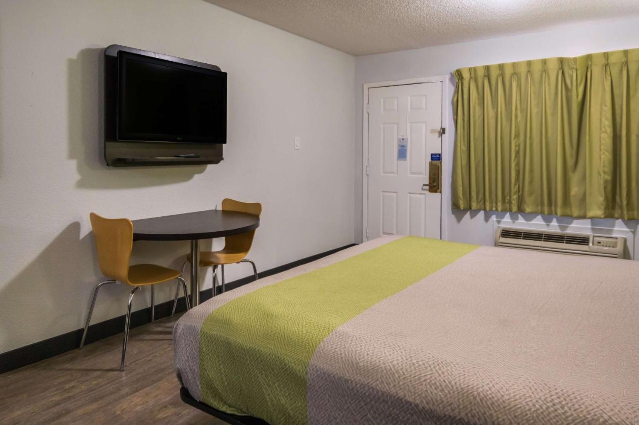 Motel 6 Irving - Loop 12 Εξωτερικό φωτογραφία